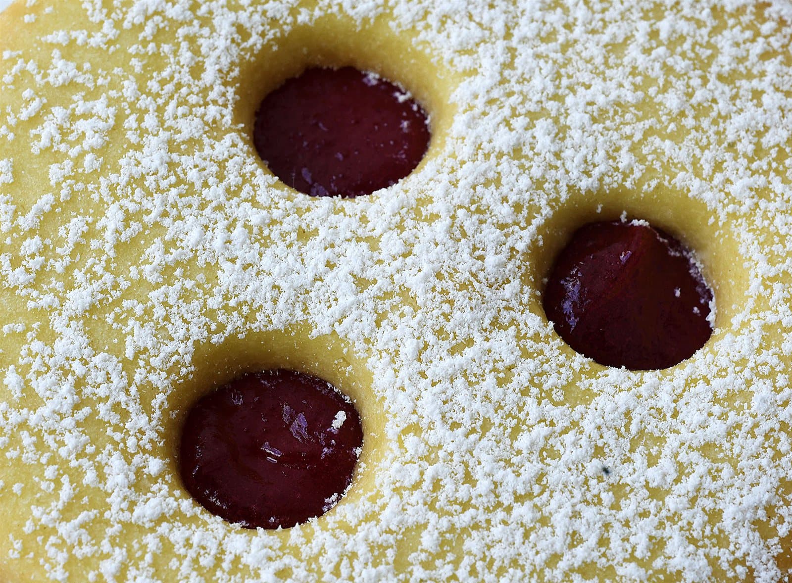 Spitzbub — Swiss raspberry shortbread